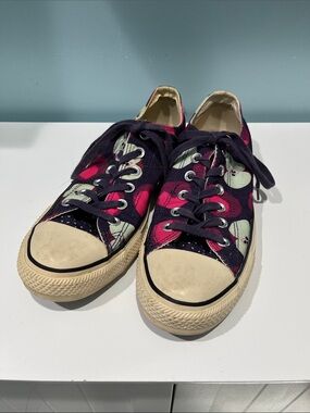 Converse Low-Top Canvas Sneakers in Dark Purple and Hot Pink
